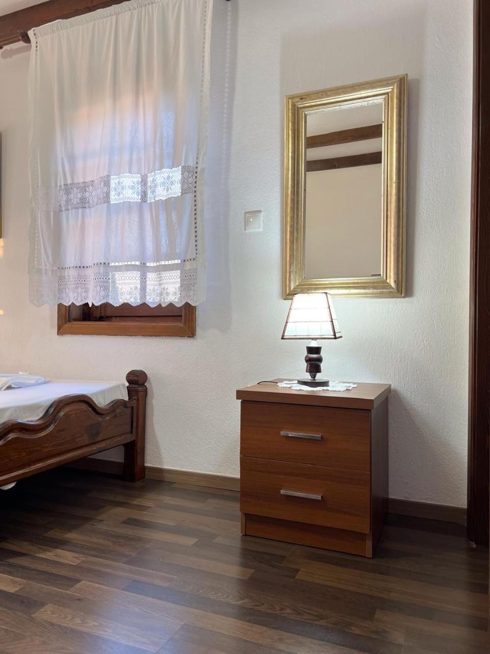Pjetri House Hotel Берат Екстериор снимка