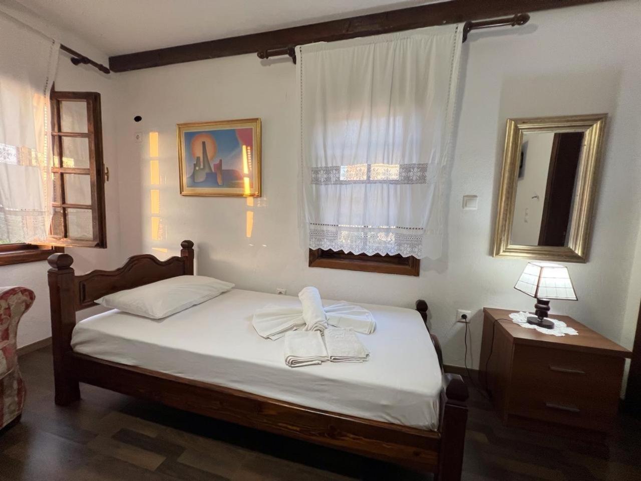 Pjetri House Hotel Берат Екстериор снимка